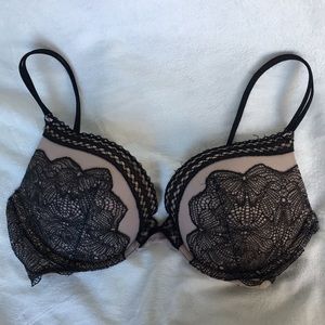 🎄 Victoria Secret Very Sexy Push-Up Bra